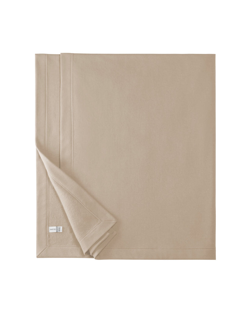 One Size Sand Gildan 18900 