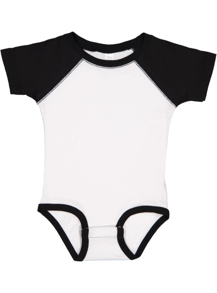 24-month White/Black Rabbit Skins 4430 